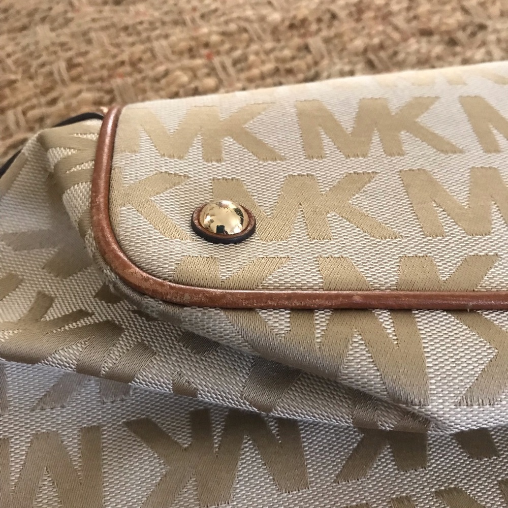 Michael Kors Tote Tan Handbag - Picture 16 of 16